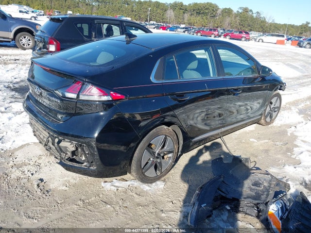2022 HYUNDAI IONIQ HYBRID KMHC85LC4NU269638 Photo 3