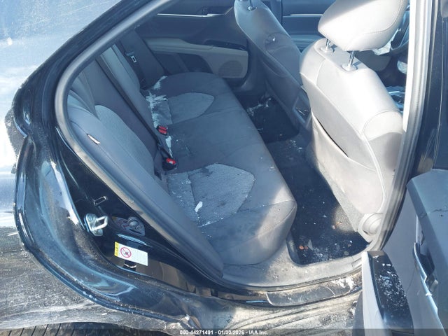 4T1B11HK0KU711805 Toyota CAMRY LE