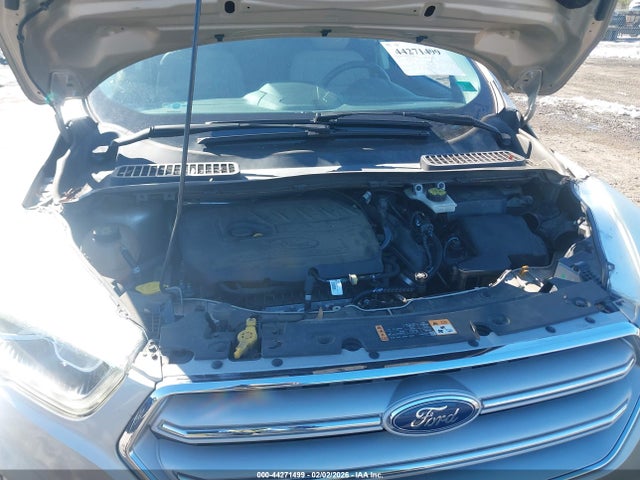 1FMCU9HD3JUA47381 Ford ESCAPE SEL
