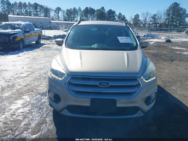 1FMCU9HD3JUA47381 Ford ESCAPE SEL