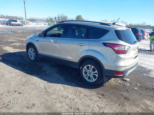 1FMCU9HD3JUA47381 Ford ESCAPE SEL