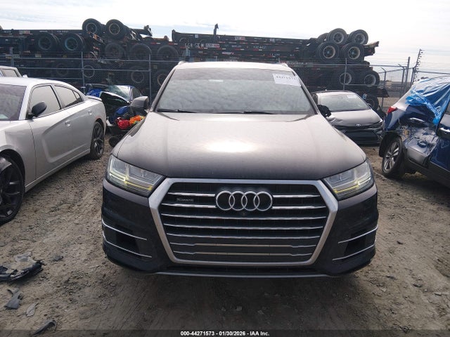 Audi Q7 3.0t Premium 2017 WA1LAAF74HD040391 Image 12