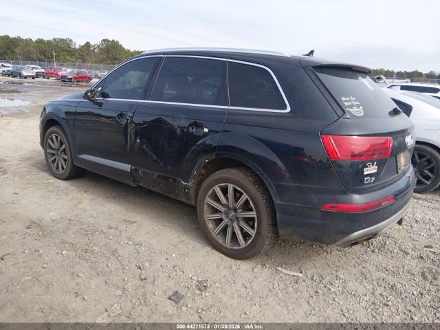 2017 AUDI Q7 WA1LAAF74HD040391 Photo 2