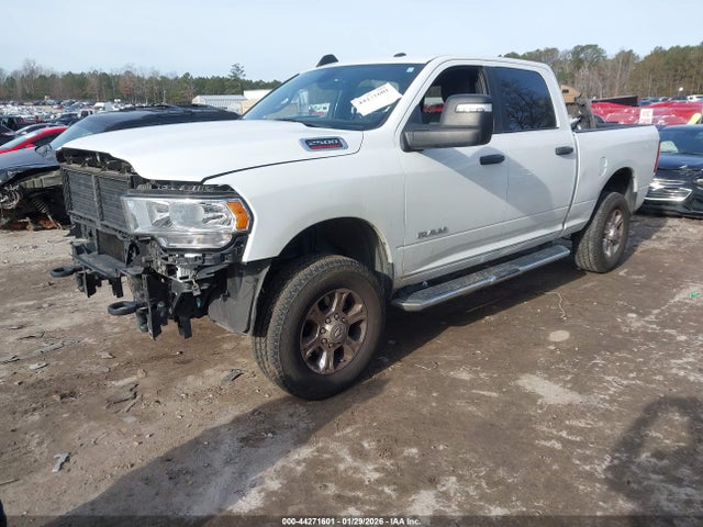 44271601 :رقم المزاد ، 3C6UR5DJ0PG633196 vin ، 2023 Ram 2500 Big Horn  4x4 6'4 Box مزاد بيع