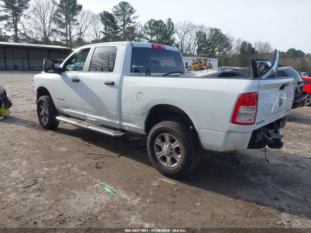 44271601 :رقم المزاد ، 3C6UR5DJ0PG633196 vin ، 2023 Ram 2500 Big Horn  4x4 6'4 Box مزاد بيع