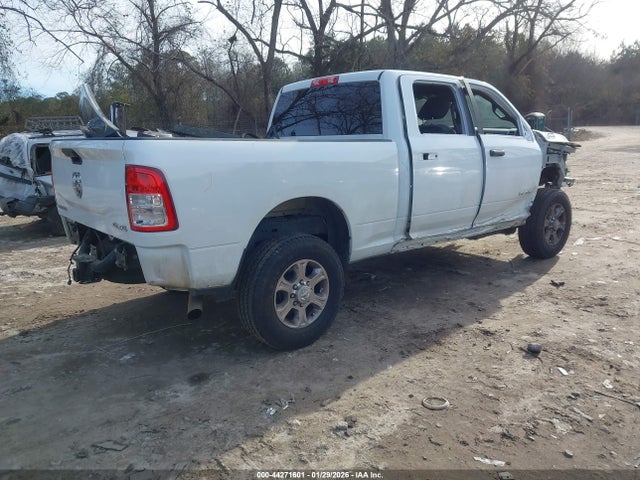 44271601 :رقم المزاد ، 3C6UR5DJ0PG633196 vin ، 2023 Ram 2500 Big Horn  4x4 6'4 Box مزاد بيع