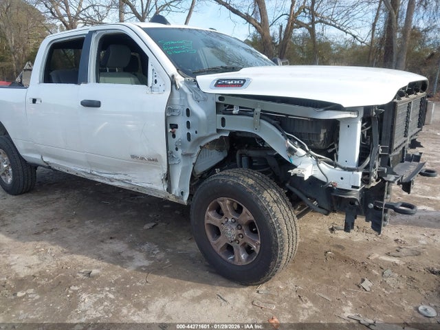 44271601 :رقم المزاد ، 3C6UR5DJ0PG633196 vin ، 2023 Ram 2500 Big Horn  4x4 6'4 Box مزاد بيع