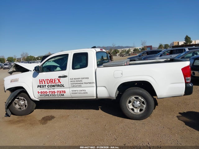 5TFRX5GN0HX100152 Toyota Tacoma Sr