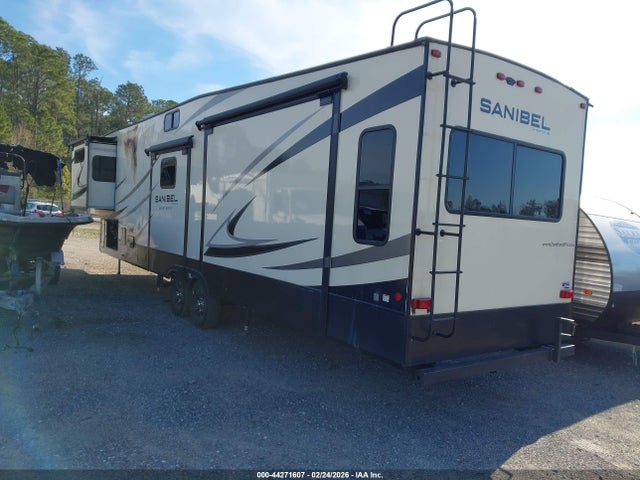 5ZT3SN4B1NG704351 Forest River Prime Time