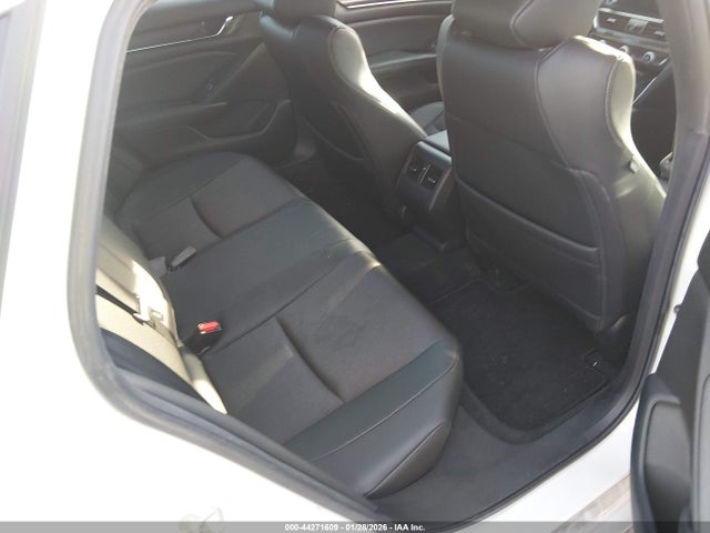 1HGCV2F3XKA023375 Honda Accord Sport 2.0t