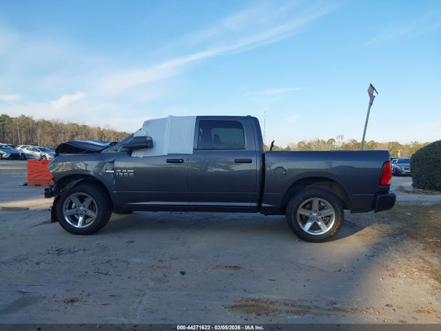 44271622 :رقم المزاد ، 1C6RR6KT4HS520426 vin ، 2017 Ram 1500 Express  4x2 5'7 Box مزاد بيع