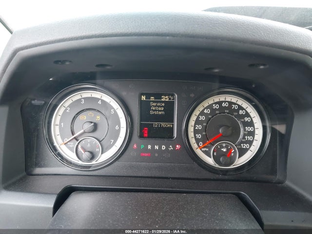 44271622 :رقم المزاد ، 1C6RR6KT4HS520426 vin ، 2017 Ram 1500 Express  4x2 5'7 Box مزاد بيع