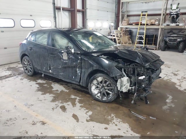 Auction sale of the 2018 Mazda Mazda3 Grand Touring, vin: 3MZBN1M30JM189202, lot number: 44271654
