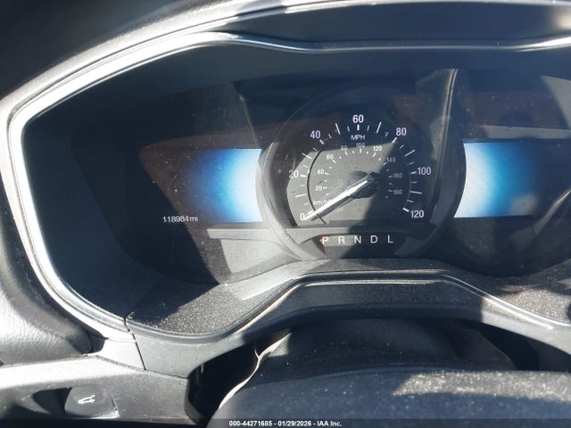 3FA6P0LU6KR182915 Ford Fusion Hybrid Se