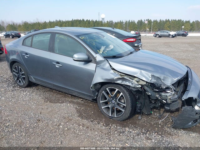 2017 VOLVO S60 YV126MFL6H2439763