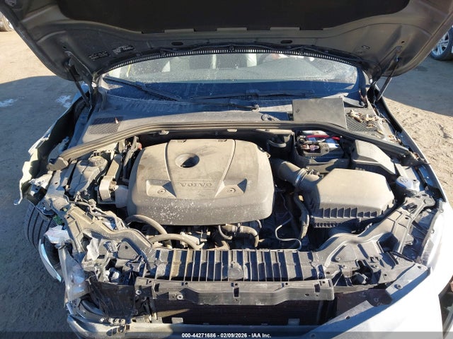2017 VOLVO S60 YV126MFL6H2439763 Photo 9