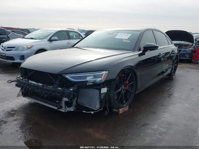 2023 AUDI S8 WAULSAF83PN011563 Photo 1