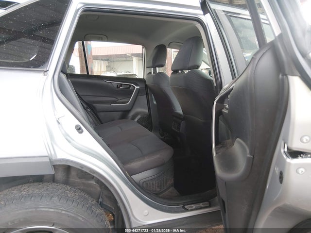 2T3LWRFV1RW238242 Toyota Rav4 Hybrid Le