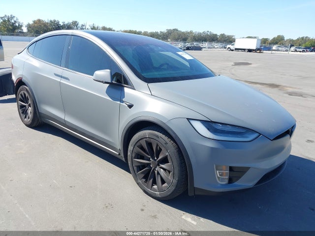 2021 TESLA MODEL X 5YJXCAE27MF324513