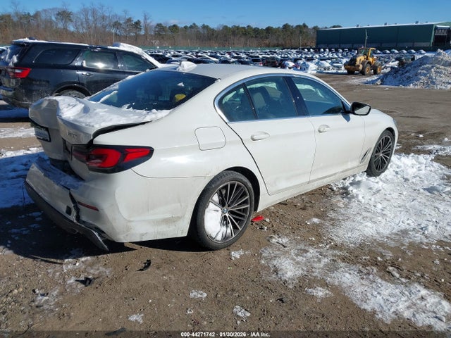 2022 BMW 530 WBA53BH09NWX80529 Photo 3
