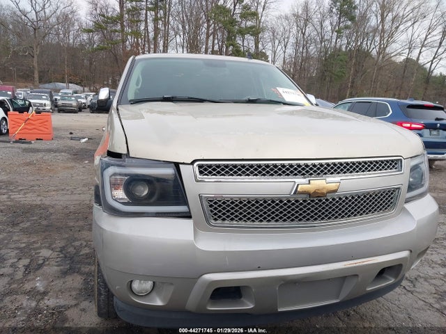 44271745 :رقم المزاد ، 1GNFC13087R146873 vin ، 2007 Chevrolet Tahoe Ltz مزاد بيع