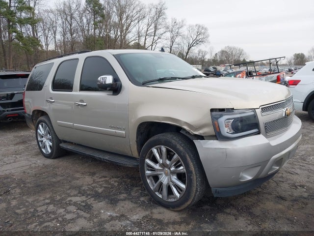 44271745 :رقم المزاد ، 1GNFC13087R146873 vin ، 2007 Chevrolet Tahoe Ltz مزاد بيع