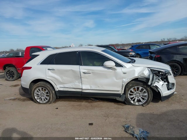 2017 Cadillac Xt5 Standard მანქანა იყიდება აუქციონზე, vin: 1GYKNARS6HZ204730, აუქციონის ნომერი: 44271927