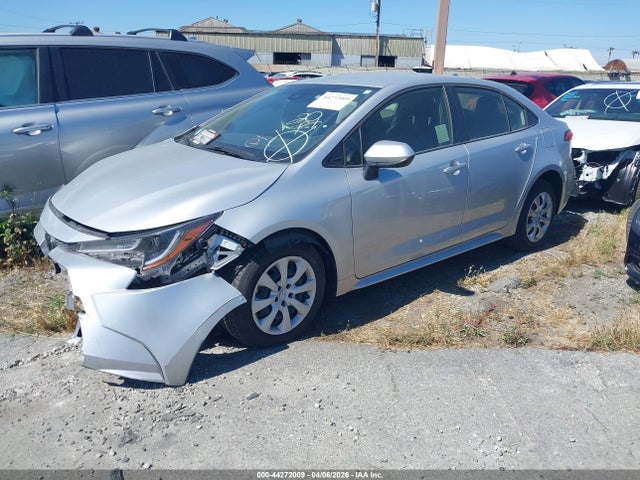 JTDEPMAE3N3025600 Toyota COROLLA LE