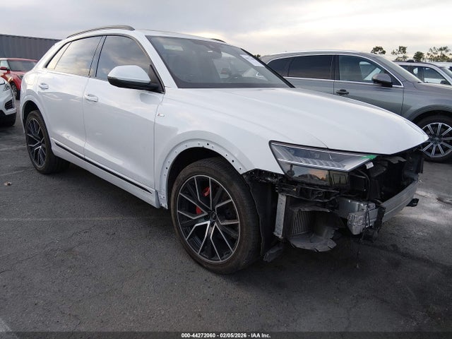 2021 AUDI Q8 WA1EVAF17MD028402 Photo 0