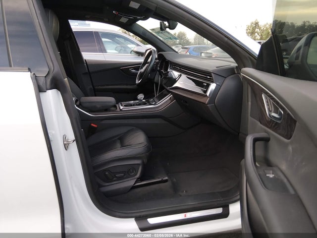 2021 AUDI Q8 WA1EVAF17MD028402 Photo 4