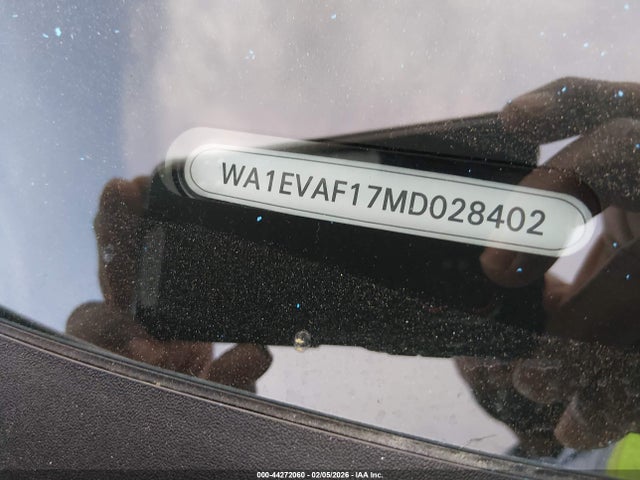 2021 AUDI Q8 WA1EVAF17MD028402 Photo 8