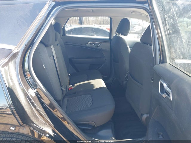 Продажа на аукционе авто 2025 Kia Sportage Lx, vin: KNDPUCDF7S7353008, номер лота: 44272095