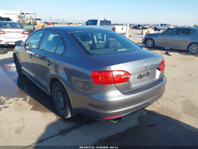 2013 Volkswagen Jetta 2.0l S მანქანა იყიდება აუქციონზე, vin: 3VW1K7AJXDM285269, აუქციონის ნომერი: 44272122
