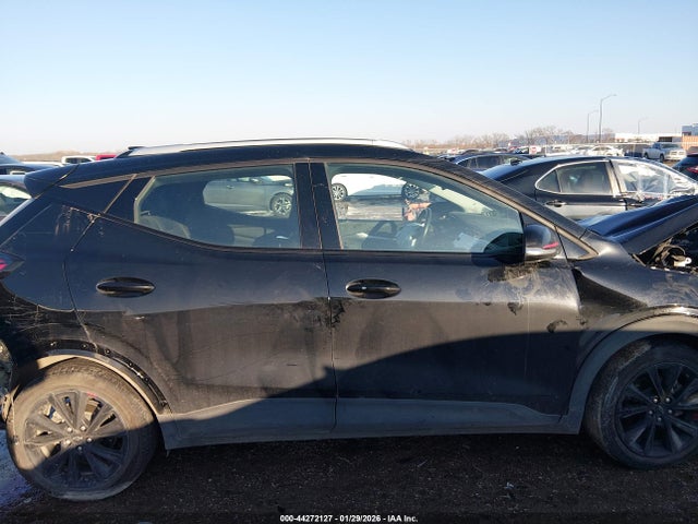1G1FY6S04P4202998 Chevrolet Bolt Euv Fwd Lt