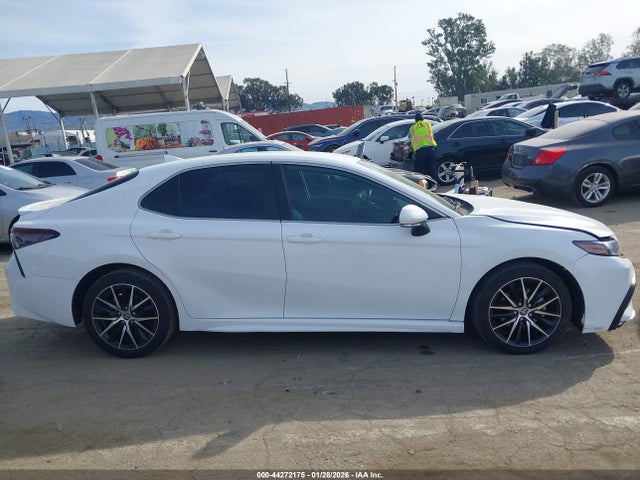 4T1G11AK3PU769396 Toyota CAMRY SE