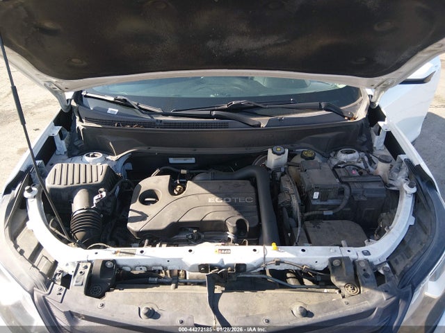2GNAXJEV5J6188587 Chevrolet EQUINOX LT