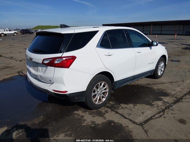 2GNAXJEV5J6188587 Chevrolet EQUINOX LT