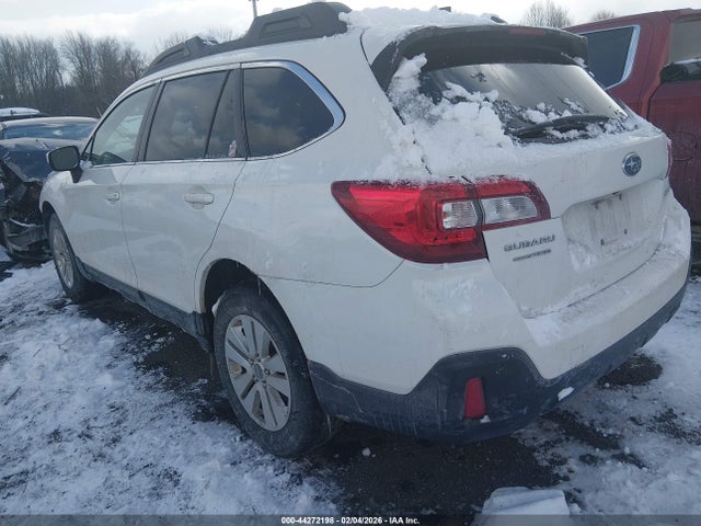 2018 SUBARU OUTBACK 4S4BSACC9J3335266 Photo 2