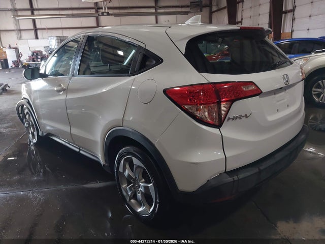 2018 HONDA HR-V 3CZRU5H35JM711709 Photo 2