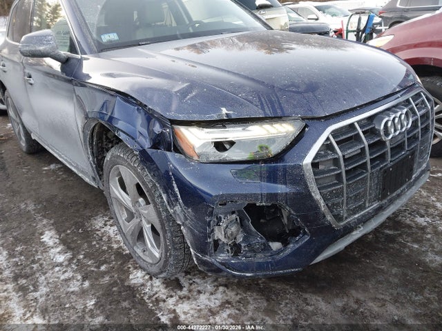 44272227 :رقم المزاد ، WA1CAAFY9M2043849 vin ، 2021 Audi Q5 Prestige 45 Tfsi Quattro S Tronic مزاد بيع