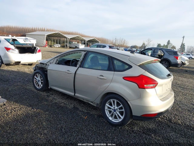 1FADP3K21FL262474 Ford FOCUS SE