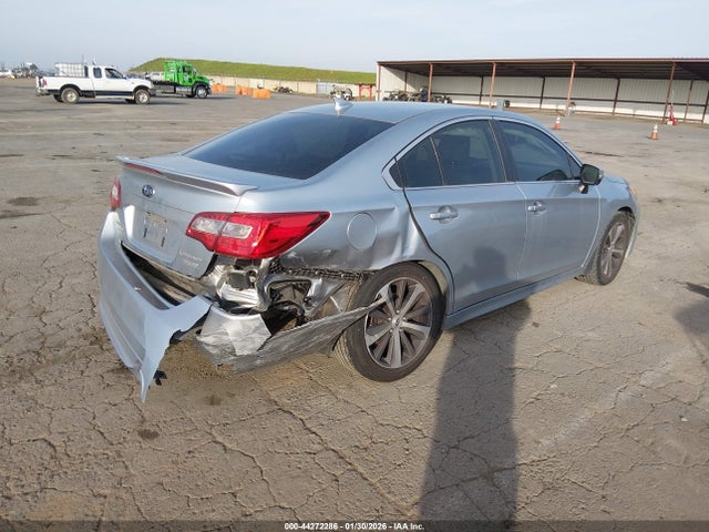 Subaru Legacy 2.5i Limited 2017 4S3BNAK67H3010889 Image 4