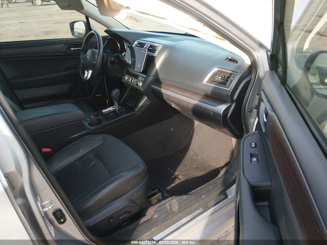 Subaru Legacy 2.5i Limited 2017 4S3BNAK67H3010889 Image 5