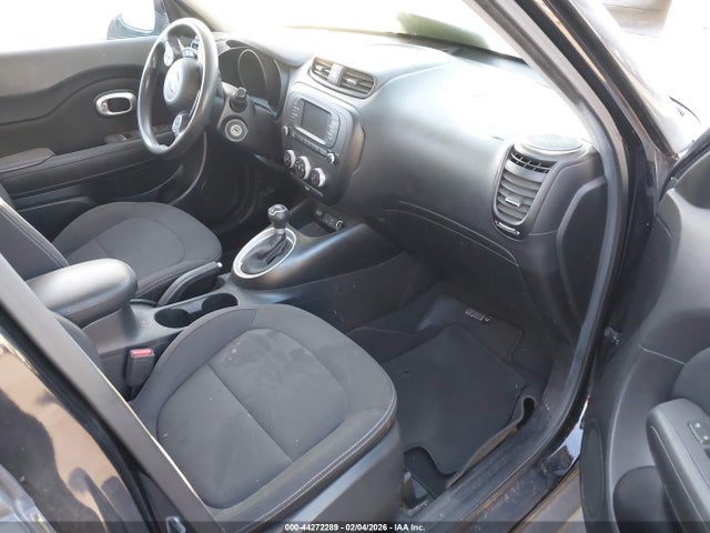KNDJN2A28H7484861 KIA Soul