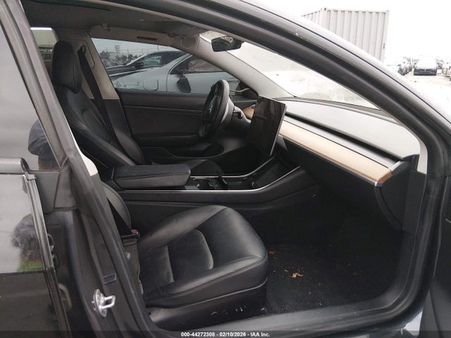Продаж на аукціоні авто 2020 Tesla Model 3 Standard Range Plus Rear-wheel Drive/standard Range Rear-wheel Drive, vin: 5YJ3E1EA0LF705229, номер лоту: 44272308