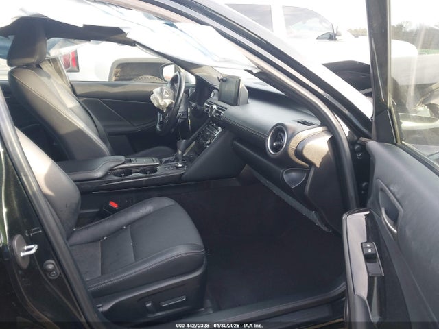 2021 LEXUS IS 300 JTHCA1D25M5114658 Photo 4