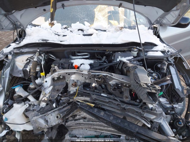 3CZRU6H17NM723905 Honda Hr-v Awd Sport