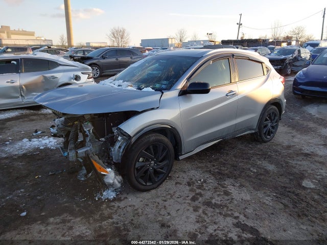 3CZRU6H17NM723905 Honda Hr-v Awd Sport