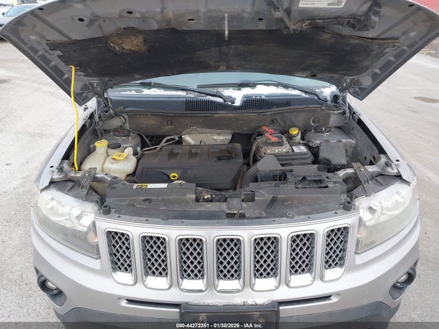 1C4NJDEB1GD646039 Jeep Compass Latitude