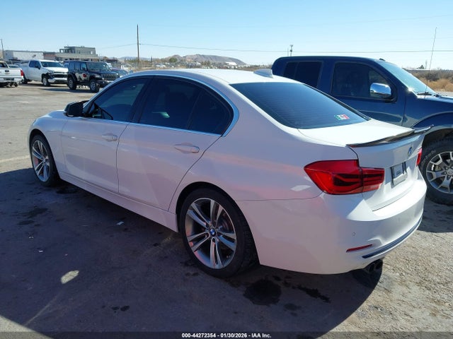 WBA8B9G5XJNU96929 BMW 330I